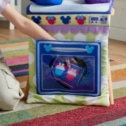 Minnie Mouse Fold-Up Playset 11 Minnie Mouse Fold-Up Playset -Disney Sales 460043804759 4