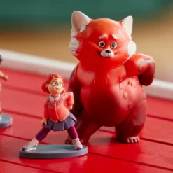 Turning Red Deluxe Figurine Playset 10 Turning Red Deluxe Figurine Playset -Disney Sales 460062469656 3