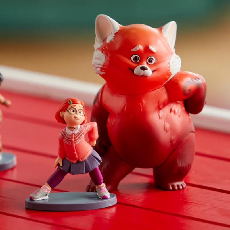 Turning Red Deluxe Figurine Playset 6 Turning Red Deluxe Figurine Playset - Image 4