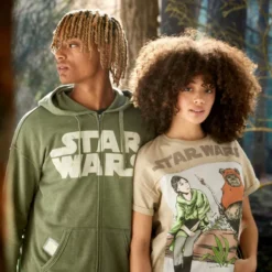 Star Wars: Return Of The Jedi 40th Anniversary Fleece Sweatshirt For Adults 10 Star Wars: Return Of The Jedi 40th Anniversary Fleece Sweatshirt For Adults -Disney Sales 5201048780247M 3